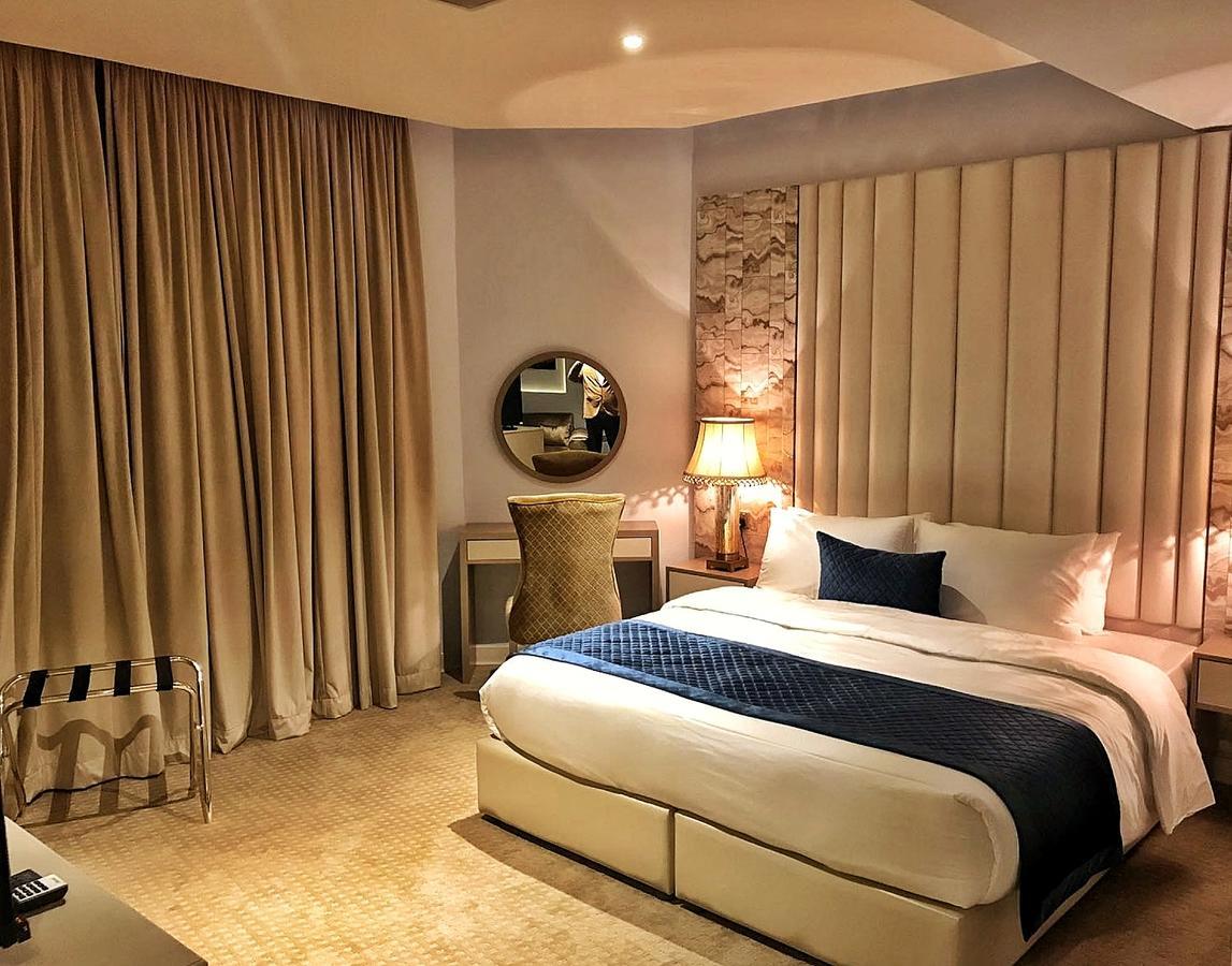Lumiere Des Etoile Hotel Kuwait City Exterior photo