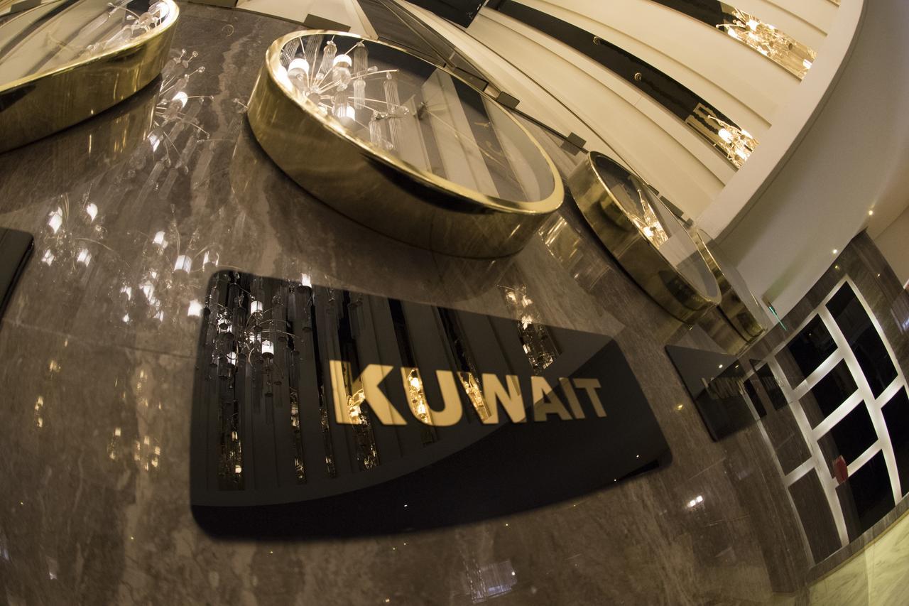Lumiere Des Etoile Hotel Kuwait City Exterior photo